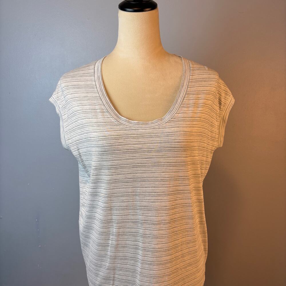 Athleta Stratus Breezy Striped Cap Sleeve Top Scoopneck Womens XS Coastal